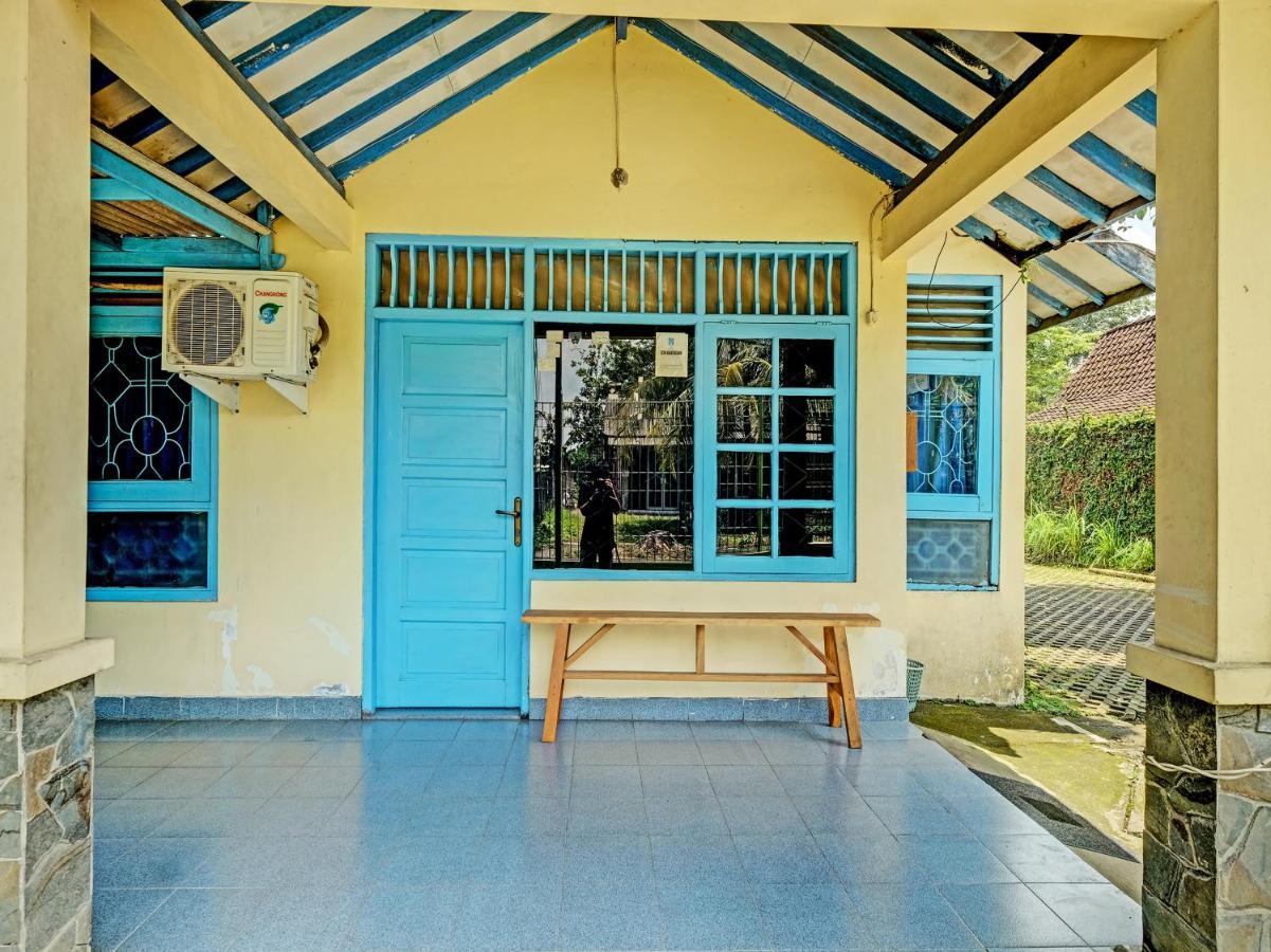 Hotel Spot On 2275 Omah Jm Beran Kidul Exterior foto